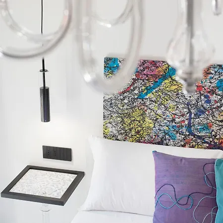 - Live Apartment